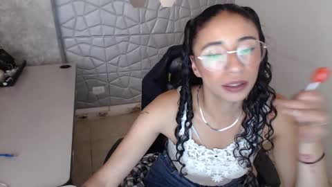 karinaa_m_ online show from January 2026 06:44:02 PM