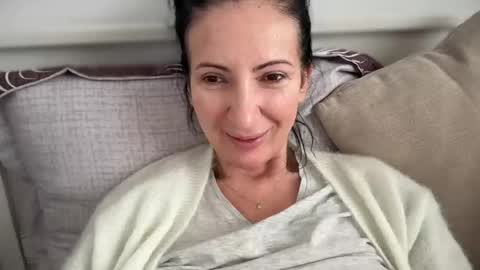 Karina online show from February 2025 11:00:02 AM