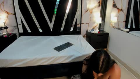 KarinaSimonz online show from September 2025 08:42:01 PM