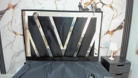 KarinaSimonz online show from October 2025 01:42:01 PM