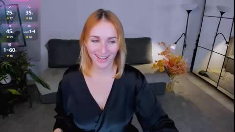 Karina  online show from November 2025 09:43:02 PM