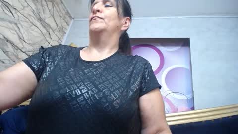 Snapshot of karito_mature17 chatting on September 2025 11:10:01 AM Karito online show from September 2025 11:10:01 AM