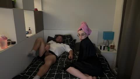 Snapshot of karl_and_klara chatting on May 2026 06:35:02 PM karl_and_klara online show from May 2026 06:35:02 PM