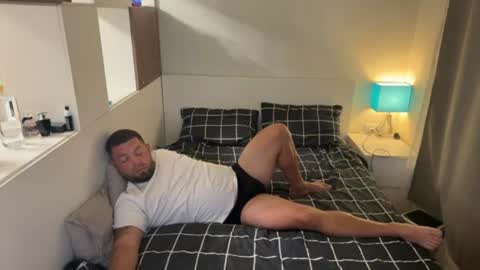 karl_and_klara online show from June 2026 08:19:01 PM