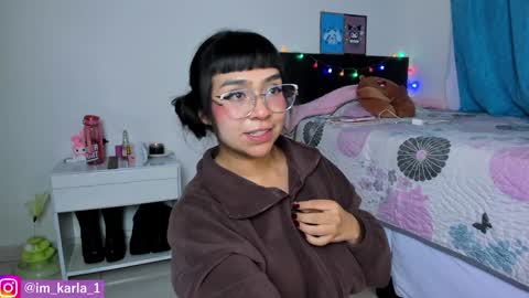 Snapshot of karla__1 chatting on January 2025 05:58:01 AM Ill be on at sunday see u Lynn Could u help me to reach 100 Thmbs upp plssss Independent girl 3 online show from January 2025 05:58:01 AM