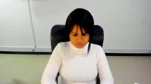 karla_cg online show from September 2025 08:02:02 PM