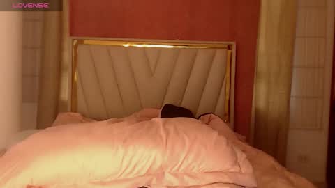 Karla online show from November 2025 01:34:02 PM