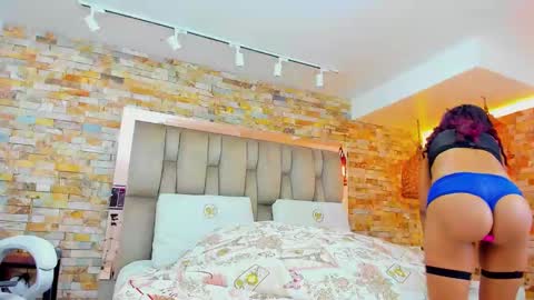 Snapshot of karla_dunn chatting on January 2025 09:47:02 PM Karla online show from January 2025 09:47:02 PM