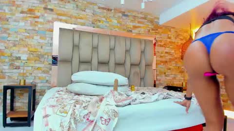 Snapshot of karla_dunn chatting on February 2025 12:57:01 AM Karla online show from February 2025 12:57:01 AM