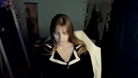 Snapshot of karla_flower chatting on January 2026 01:04:01 PM Karla online show from January 2026 01:04:01 PM