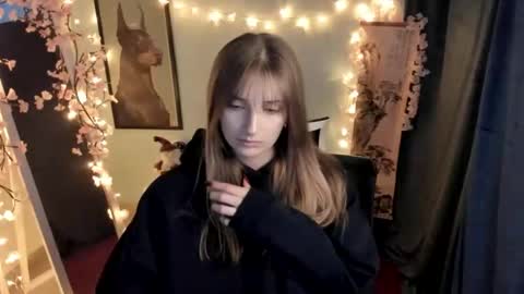 Snapshot of karla_flower chatting on February 2026 01:32:02 PM Karla online show from February 2026 01:32:02 PM