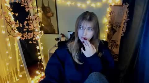 Snapshot of karla_flower chatting on February 2026 02:33:01 PM Karla online show from February 2026 02:33:01 PM