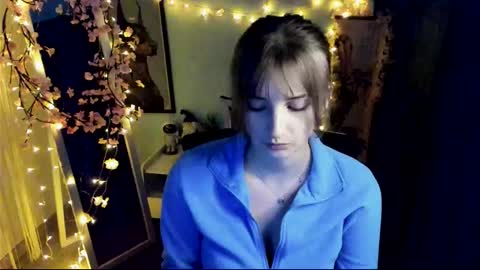 Snapshot of karla_flower chatting on February 2026 01:26:02 PM Karla online show from February 2026 01:26:02 PM