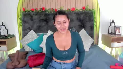 Karla Gonzaless online show from March 2026 06:47:02 PM