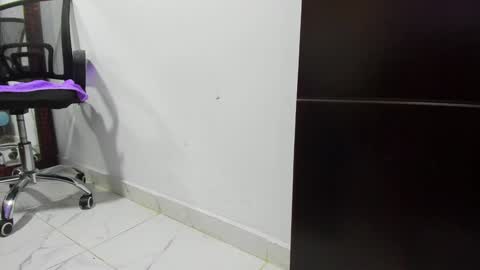 karlgenjen online show from January 2025 11:18:01 PM