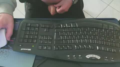 karll122 online show from February 2026 09:09:02 AM