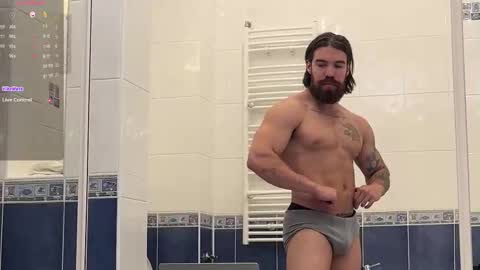 Karlos and Louis online show from September 2025 03:39:02 PM