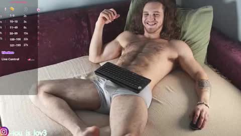 Karlos and Louis online show from October 2025 03:11:02 PM