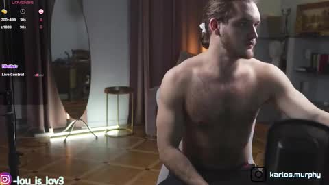 Karlos and Louis online show from November 2025 04:11:02 AM