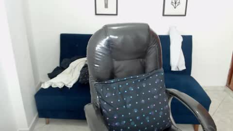 KARLYE online show from December 2024 02:32:01 AM