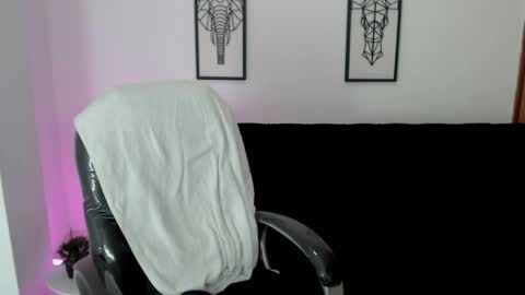 KARLYE online show from February 2025 08:55:01 AM