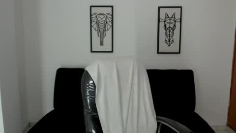 KARLYE online show from February 2025 11:01:02 AM