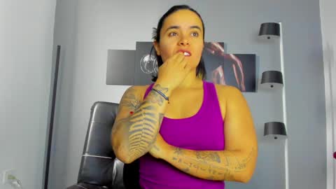   online show from December 2024 02:13:02 PM