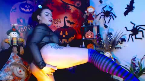 Karol Kenedy online show from October 2025 07:42:01 AM