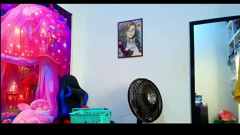 Snapshot of karol_naughty chatting on February 2026 10:43:01 AM online show from February 2026 10:43:01 AM