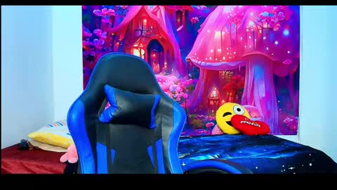 Snapshot of karol_naughty chatting on February 2026 02:05:01 AM online show from February 2026 02:05:01 AM