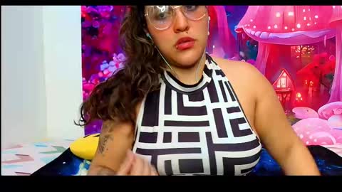 Snapshot of karol_naughty chatting on February 2026 01:43:01 PM online show from February 2026 01:43:01 PM