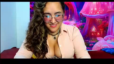 Snapshot of karol_naughty chatting on February 2026 12:33:02 AM online show from February 2026 12:33:02 AM