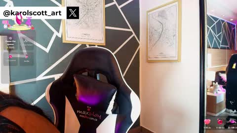 Snapshot of karol_scott1 chatting on September 2025 08:31:01 PM KAROL SCOTT online show from September 2025 08:31:01 PM