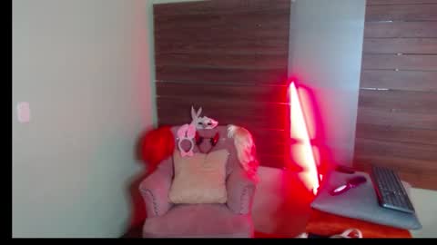 karol_yesenia online show from September 2025 01:35:02 PM