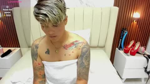 Snapshot of karolandluna chatting on February 2025 11:55:02 PM Karol and Luna online show from February 2025 11:55:02 PM