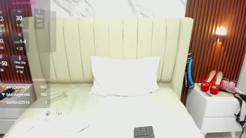 Snapshot of karolandluna chatting on February 2025 05:58:01 AM Karol and Luna online show from February 2025 05:58:01 AM