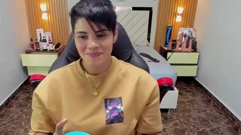 Snapshot of karolandluna chatting on September 2025 03:41:02 AM Karol and Luna online show from September 2025 03:41:02 AM