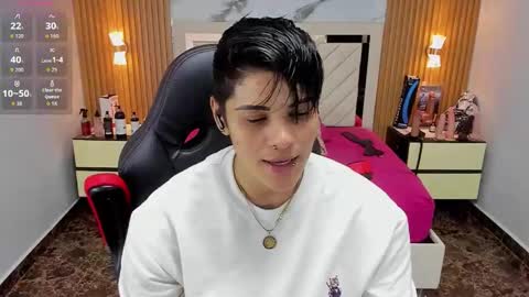 Snapshot of karolandluna chatting on September 2025 02:37:01 AM Karol and Luna online show from September 2025 02:37:01 AM