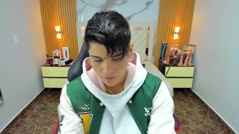 Snapshot of karolandluna chatting on October 2025 03:03:02 AM Karol and Luna online show from October 2025 03:03:02 AM