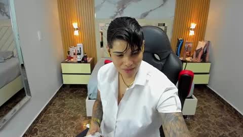 Snapshot of karolandluna chatting on October 2025 02:42:02 AM Karol and Luna online show from October 2025 02:42:02 AM