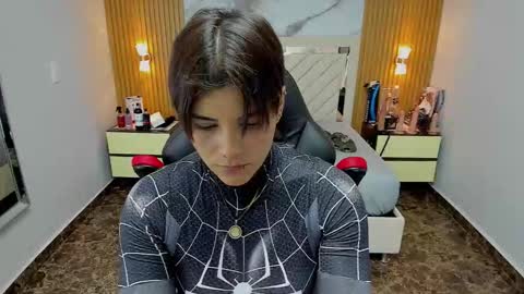 Snapshot of karolandluna chatting on October 2025 07:48:02 PM Karol and Luna online show from October 2025 07:48:02 PM