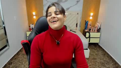 Snapshot of karolandluna chatting on November 2025 07:36:01 PM Karol and Luna online show from November 2025 07:36:01 PM