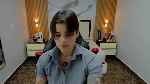 Snapshot of karolandluna chatting on November 2025 07:18:02 PM Karol and Luna online show from November 2025 07:18:02 PM