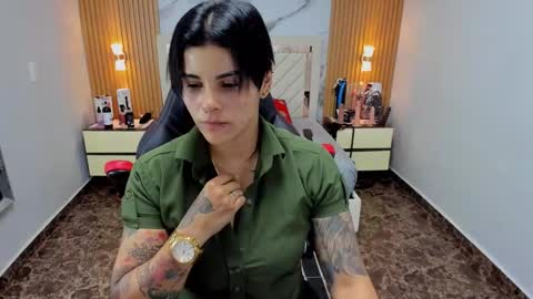 Snapshot of karolandluna chatting on December 2025 07:09:01 PM Karol and Luna online show from December 2025 07:09:01 PM