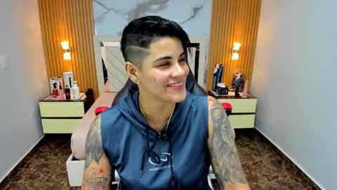 Snapshot of karolandluna chatting on January 2026 08:02:02 PM Karol and Luna online show from January 2026 08:02:02 PM