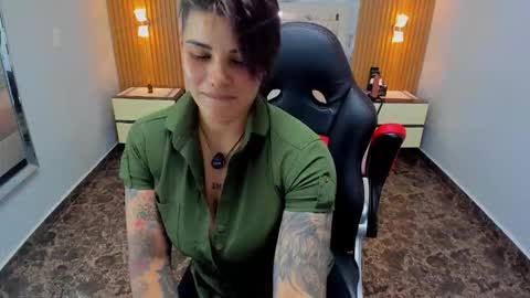 Snapshot of karolandluna chatting on February 2026 07:10:01 PM Karol and Luna online show from February 2026 07:10:01 PM