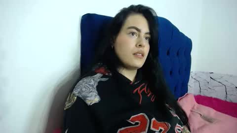 ARIANNA  online show from April 2026 11:46:02 PM