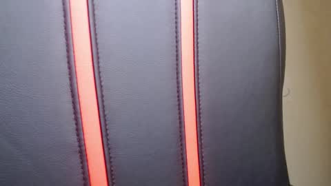 Karol  online show from November 2025 12:16:02 PM