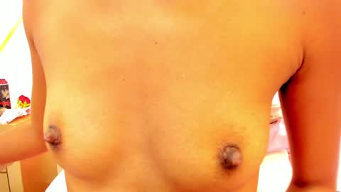 Snapshot of karolina_everton chatting on March 2025 11:39:01 PM Karolina online show from March 2025 11:39:01 PM