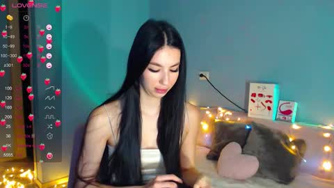 Kira online show from October 2025 01:50:02 AM